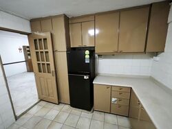 Blk 140 Bukit Batok Street 11 (Bukit Batok), HDB Executive #572928701